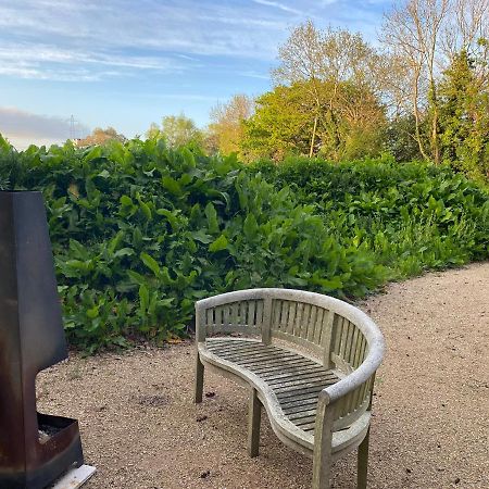 Cosy Double Shepherds Hut In Beautiful Wicklow With Underfloor Heating Throughout Rathnew Exterior photo